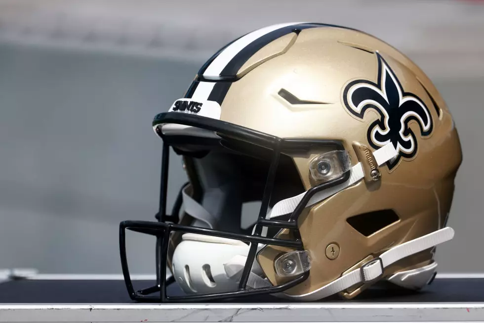 Saints Star Receiver Posts Shocking Photo of Therapy After Practice
