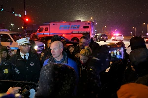 Latest: 12 Injured In Planned Parenthood Shooting