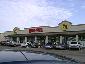 A Man in Texas Is Making $250,000 per Month Selling Buc-ee’s...