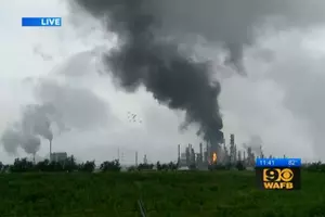 Crews Working Fire &#038; Explosion At Motiva Oil Refinery In St. James Parish