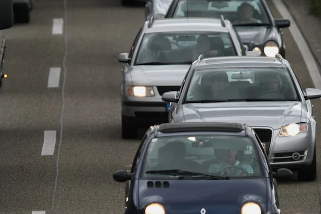New Study Shows Tailgating Drivers Are Actually Making Traffic Worse