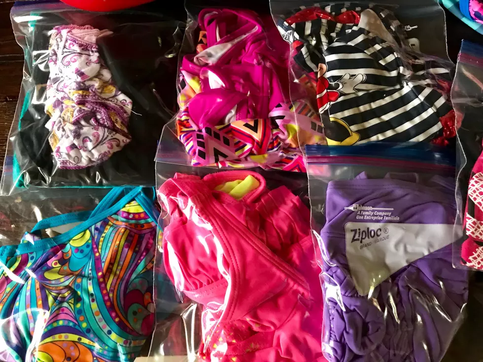 TRAVEL HACK: Packing For Kids? Grab The Ziploc Bags [VIDEO]