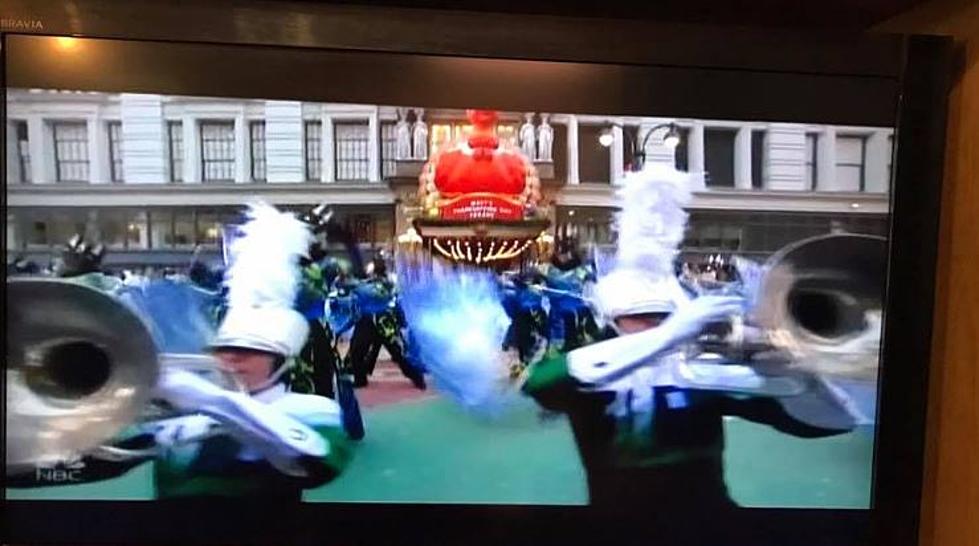 Lafayette High Marching Band Escorts Santa In Macy&#8217;s Thanksgiving Day Parade