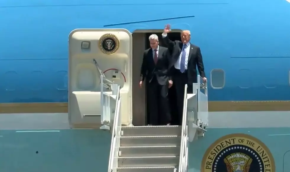 President Trump Arrives In Louisiana; Tours LNG Facility (VIDEO)