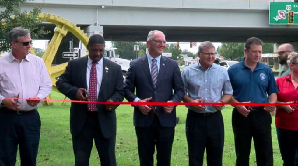 Gov. Edwards, DOTD Sec. Wilson Lead Ribbon Cutting Ceremony For Albertson Parkway Completion