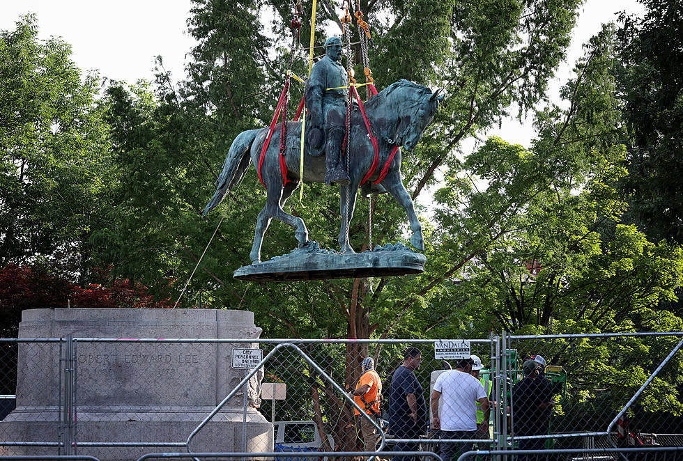 Robert E. Lee Statue Removed in Charlottesville