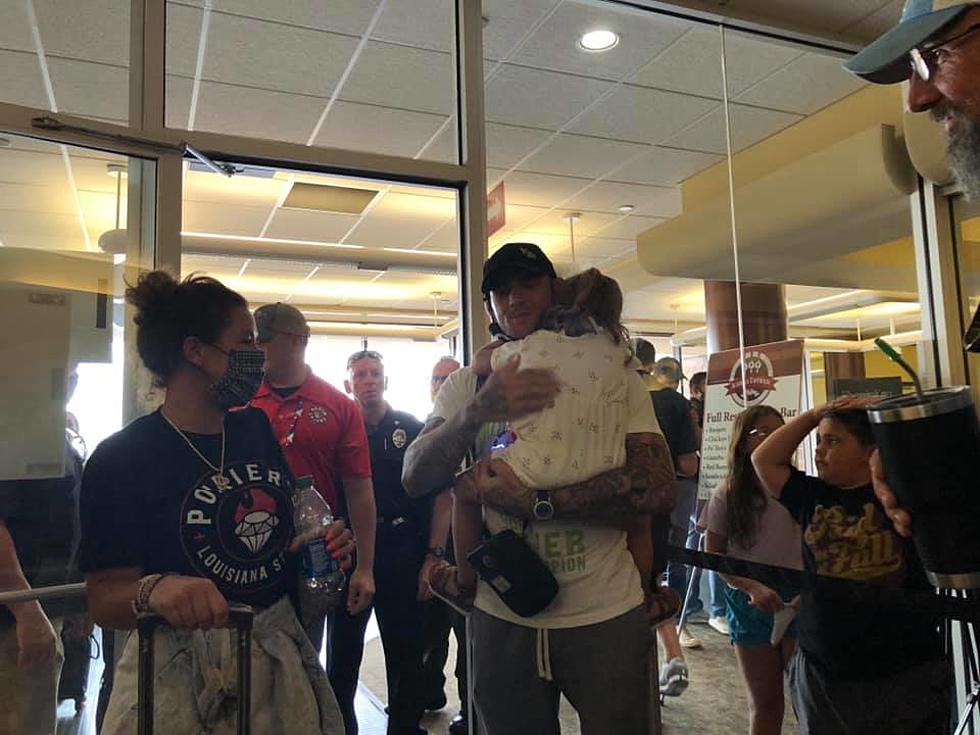 Poirier Receives Hero&#8217;s Welcome at Lafayette Airport