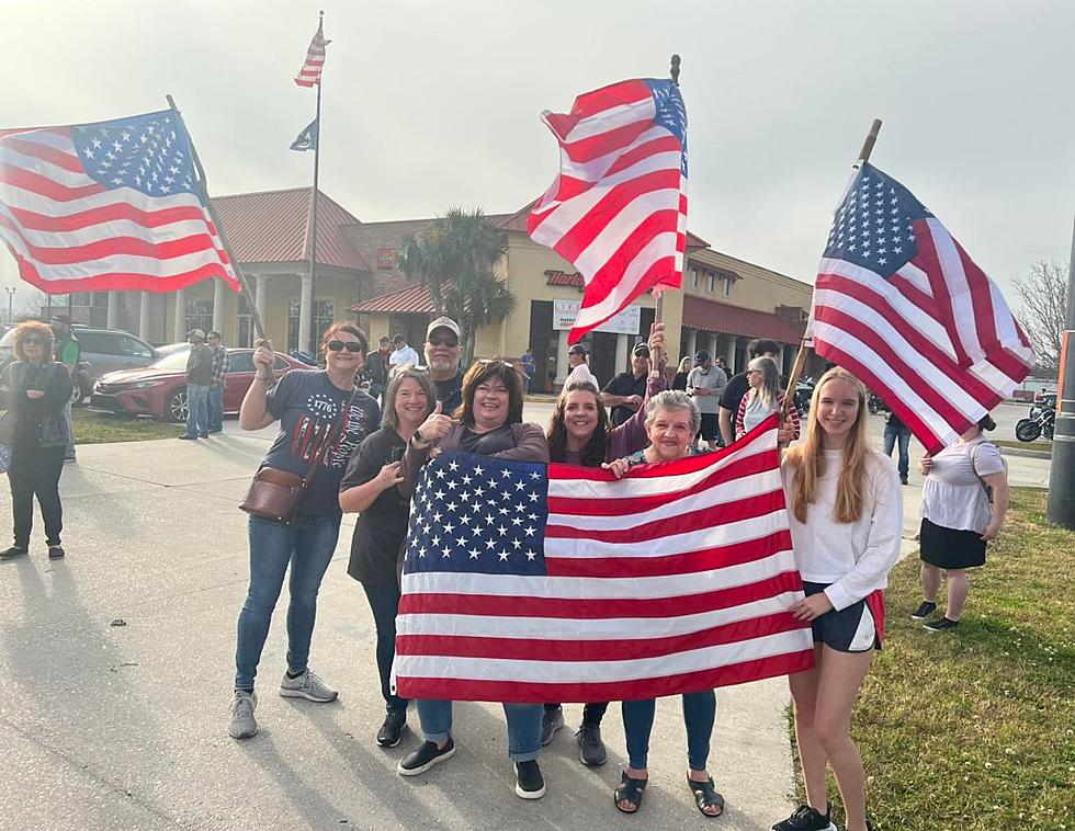Patriotism on Display as Supporters Cheer on The Freedom Convoy as it Rolls Through Lafayette (EXCLUSIVE PHOTOS)