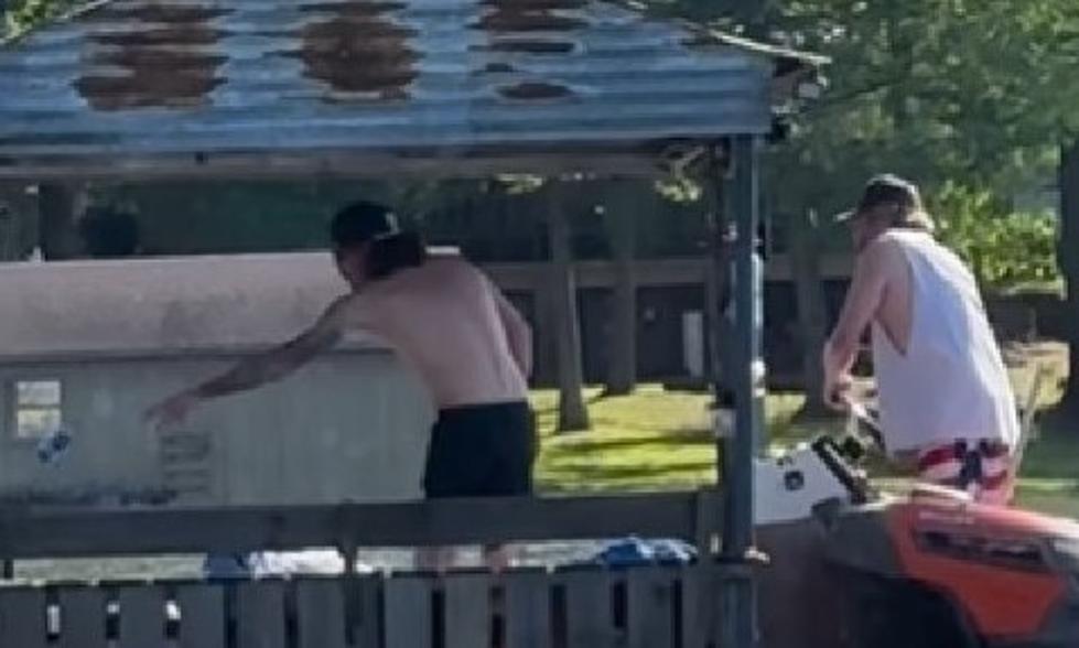 East Texas Man Seems to Make His Own Boat by Attaching Lawn Mower to Dock