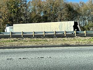 Major Crash Shuts Down I-10 Westbound in Lafayette, Louisiana