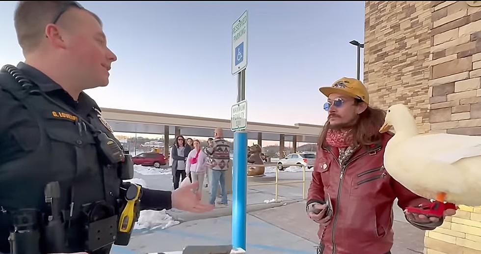 VIDEO: Man Brings ‘Service Duck’ to Popular Texas Chain Buc-ee’s, Gets Banned for Life