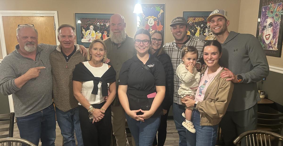 Single Waitress Lafayette Waitress, Single Mom Receives Life-Changing $5,000 Tip