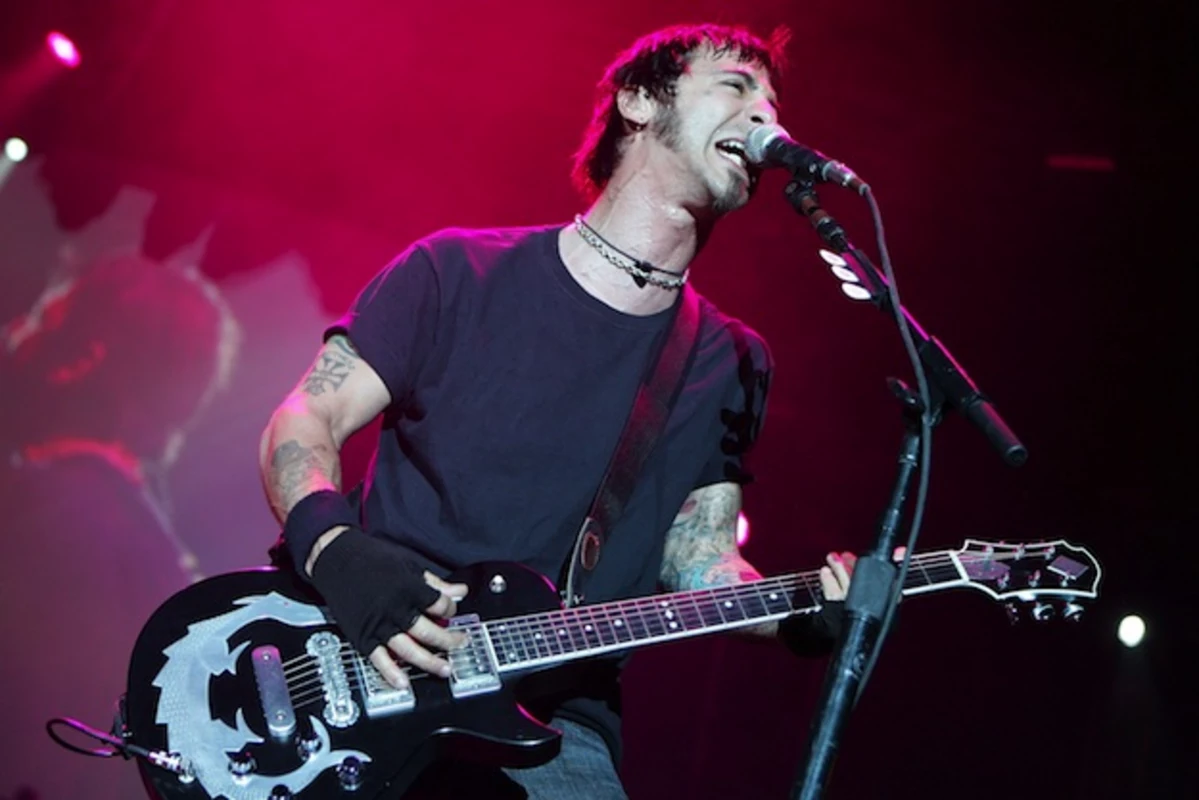 Sully Erna Height: Godsmack Frontman's Stats