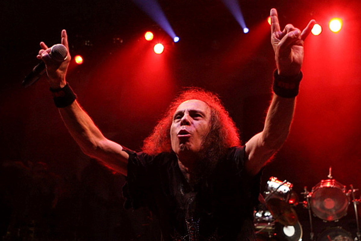 Включи dio. Ронни дио. James Dio.