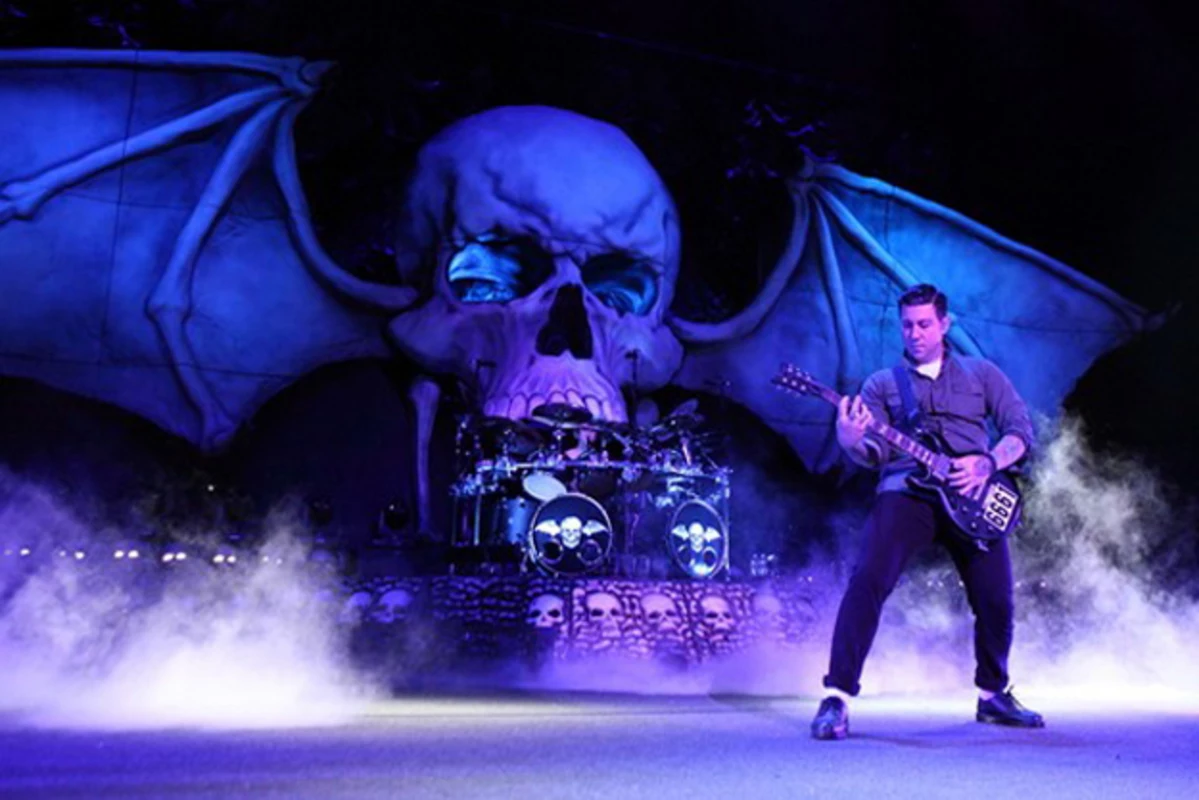 Zacky Vengeance of Avenged Sevenfold Speaks Out on Mike Portnoy + Dream