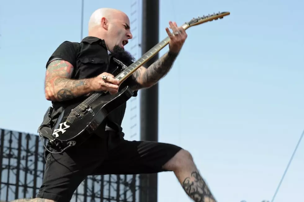 Testament Guitarists Fill in for Ailing Scott Ian at Anthrax&#8217;s Kansas City Show