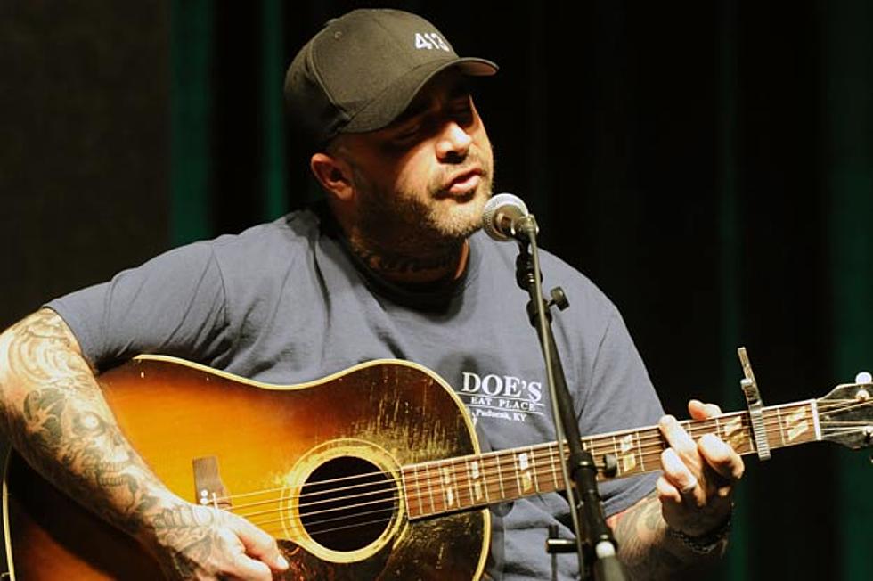 Staind Singer Aaron Lewis Releases New Solo Song &#8216;Anywhere But Here&#8217;