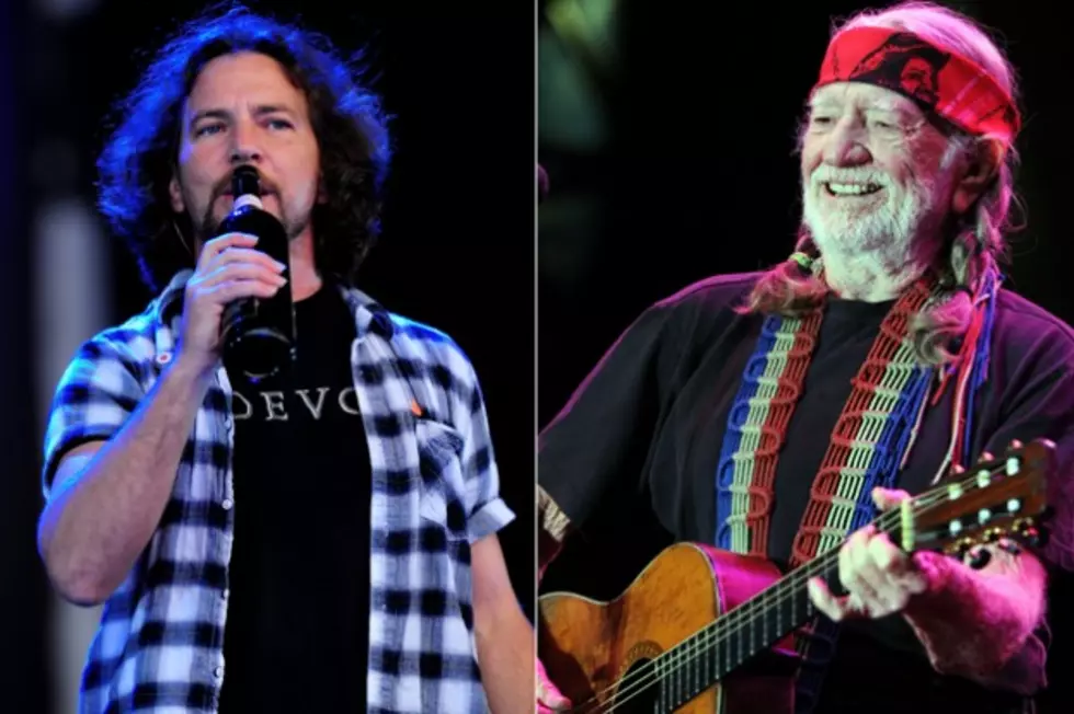 Pearl Jam’s Eddie Vedder and Willie Nelson Talk ‘Just Breathe’ Cover and Donald ‘Duck’ Dunn