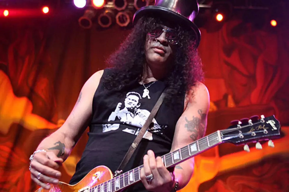 Slash Dishes On The First Time He Picked Up A Guitar [Video]