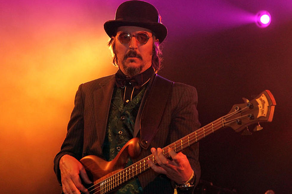 Les Claypool&#8217;s Pachyderm Bass Raises $50K for Ailing Nephew