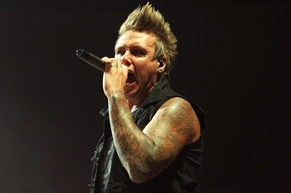 Papa Roach singer backtracks