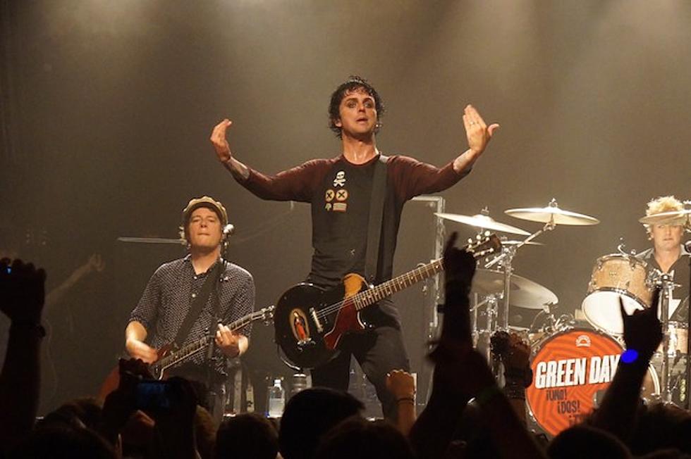Green Day Guitarist Jason White Battling Tonsil Cancer