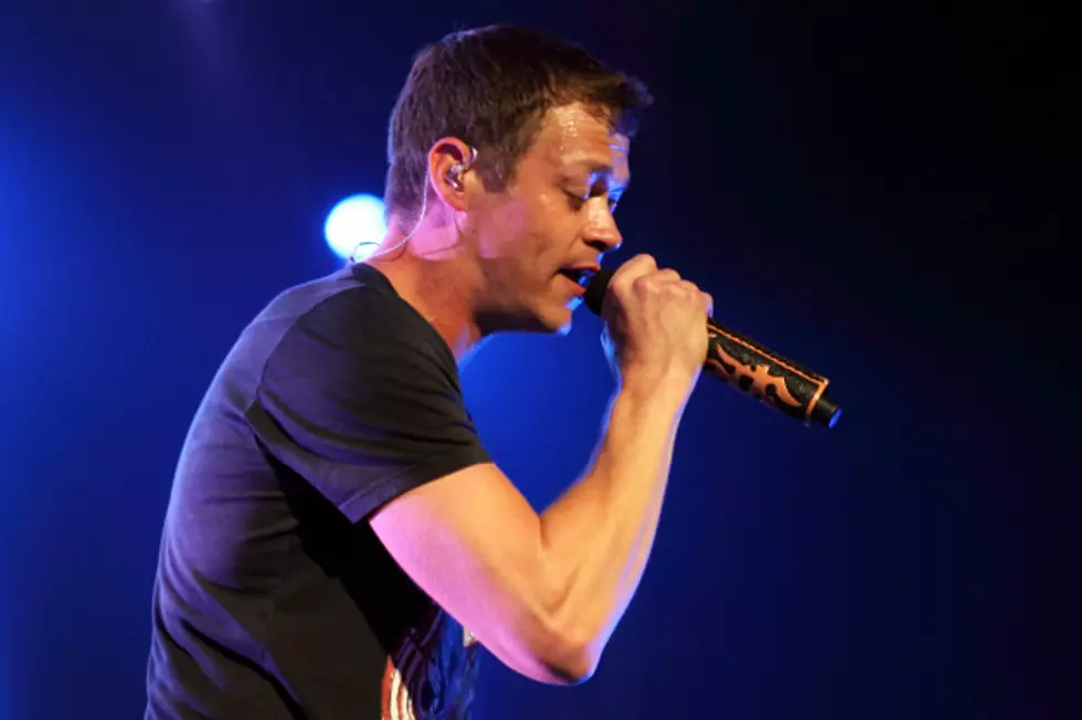 3 Doors Down’s Brad Arnold Kicks Out Concertgoer: ‘You Don’t Hit A Woman’ [Watch]