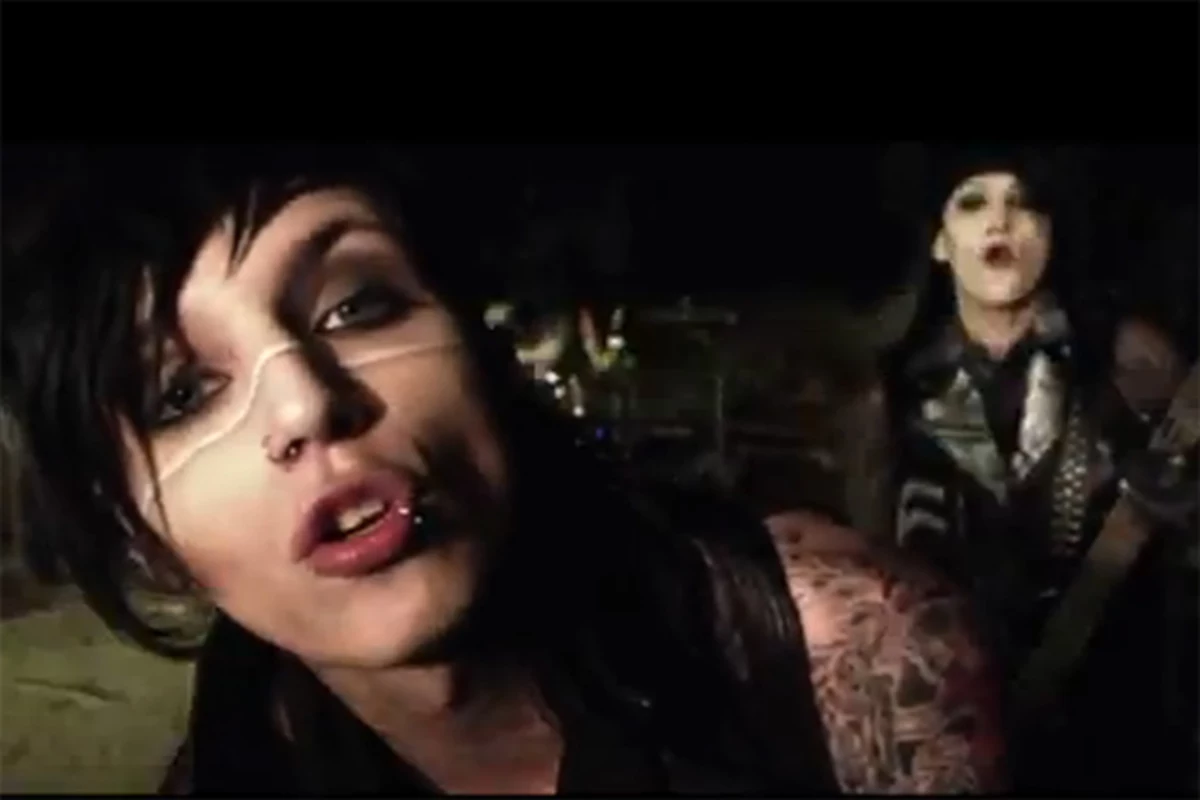 Black Veil Brides Unleash Video for 'In The End'