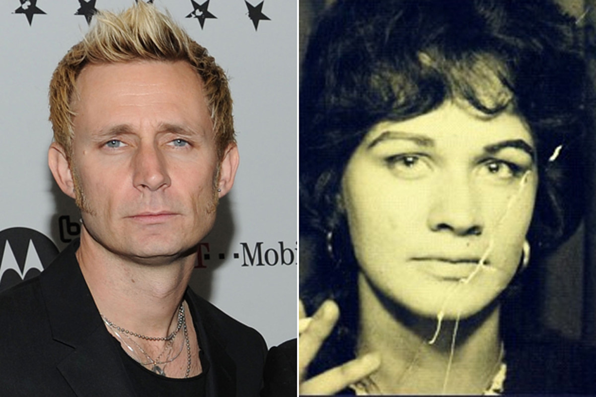 2. How to Achieve Mike Dirnt's Signature Blonde Hair Color - wide 5
