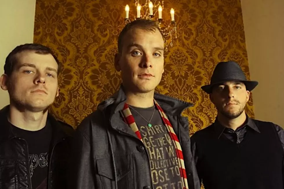 Alkaline Trio Unleash &#8216;I Wanna Be a Warhol&#8217; Off Upcoming Album