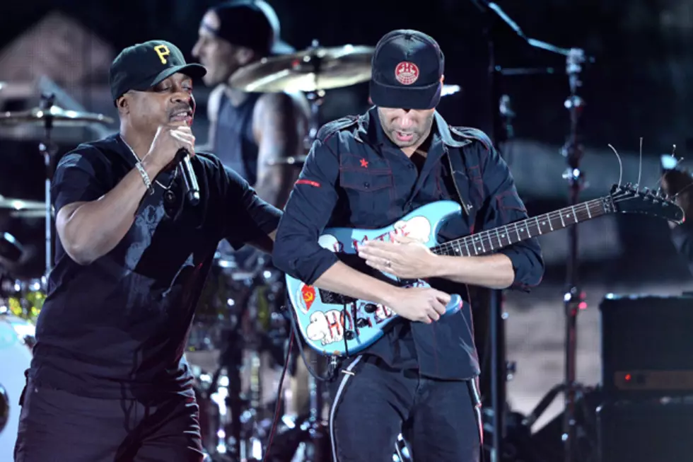 Tom Morello Joins LL Cool J, Chuck D + Travis Barker for 2013 Grammy Performance