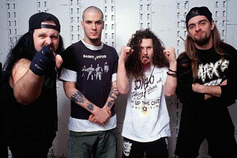 Daily Reload: Pantera, Korn, Avenged Sevenfold + More