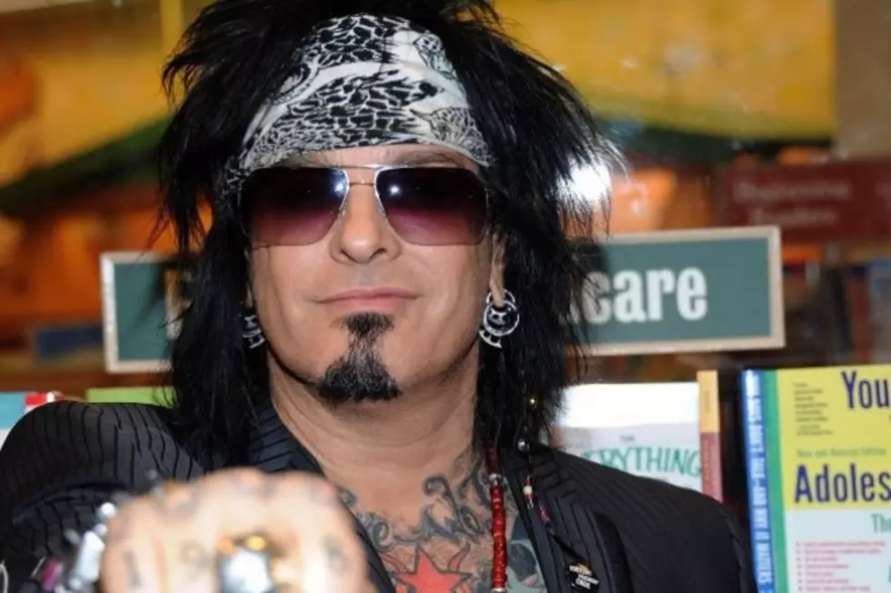 Nikki Sixx Thanks Fans for Support in Wake of Mother’s Death