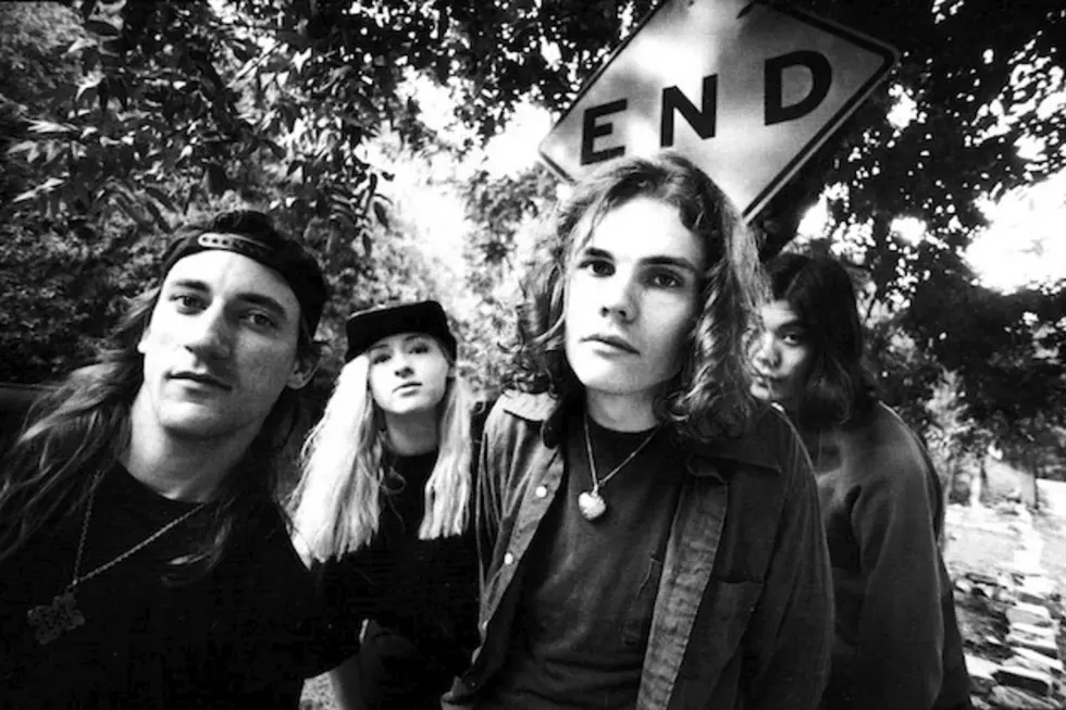 Former Smashing Pumpkins Bassist D’Arcy Wretzky Apparently Seeks Whereabouts of Billy Corgan