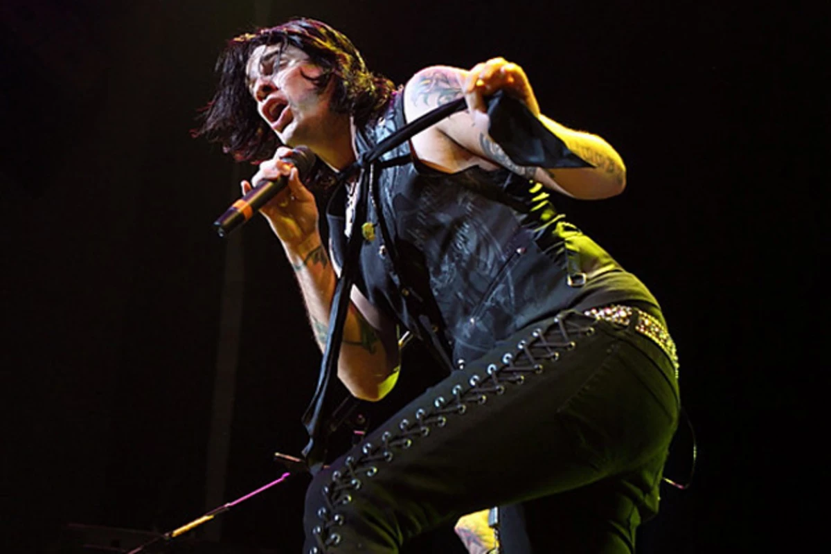 Hinder Frontman Austin Winkler Enters Rehab, Saving Abel’s Jared Weeks