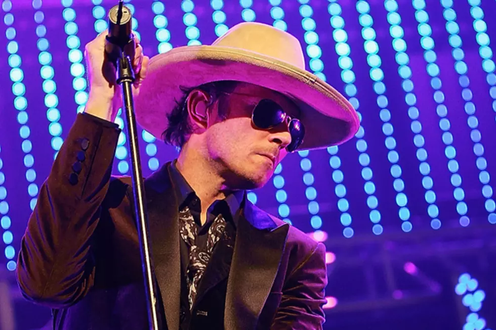 Scott Weiland Blames Equipment Issues for Bizarre Performance