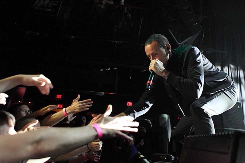 Chester Bennington-Fronted Stone Temple Pilots Deliver &#8216;Wicked&#8217; Show in Boston