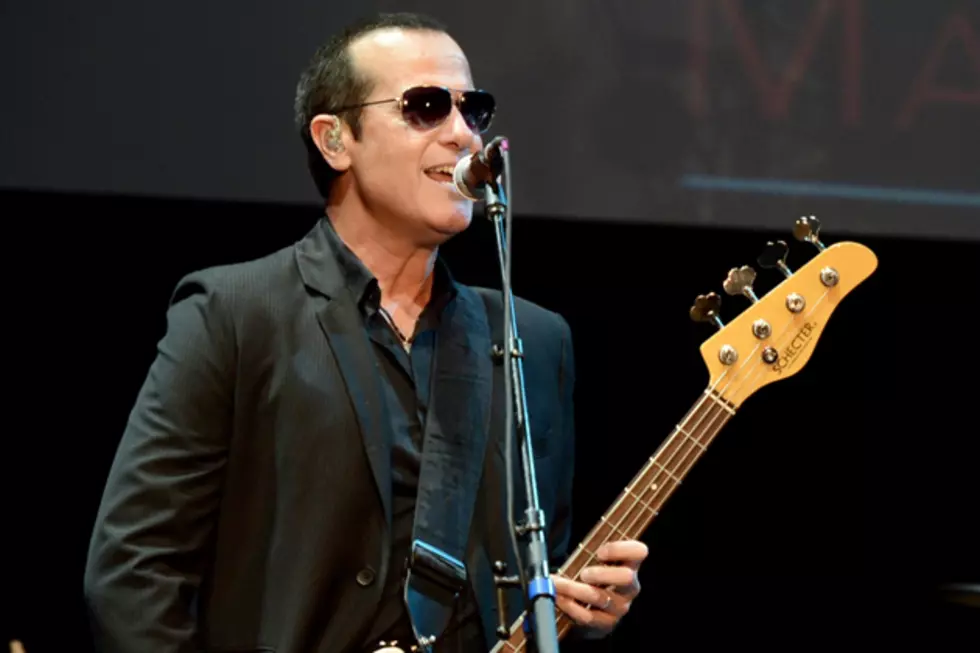 Stone Temple Pilots&#8217; Robert DeLeo on &#8216;High Rise&#8217; EP, Fan Reaction to New Lineup + More