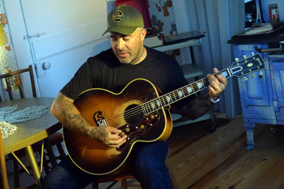 Staind’s Aaron Lewis Offers His Thoughts on Guitarist Mike Mushok Joining Newsted