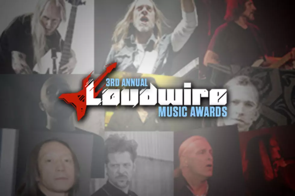 Best Bassist of 2013 &#8211; 3rd Annual Loudwire Music Awards