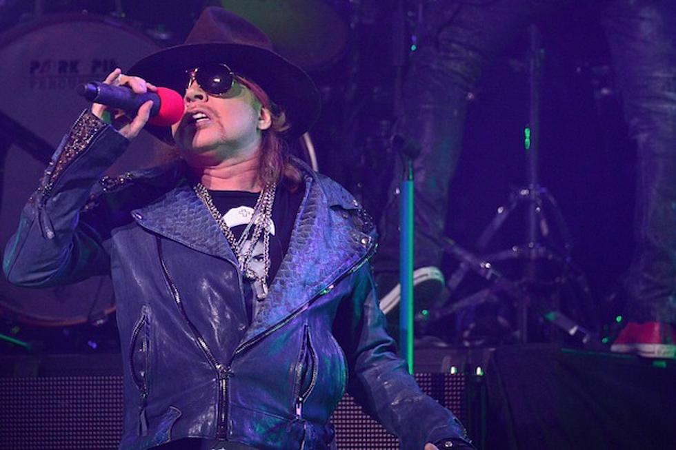 Guns N’ Roses Close Out 2014 Revolver Golden Gods With One-Hour Set [Watch]