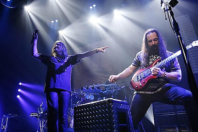 Dream Theater Begin Unveiling Characters + Track Listing for &#8216;The Astonishing&#8217; Album