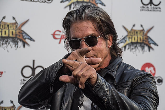 George Lynch Reveals Classic Dokken Lineup &#8216;Talking About Doing Something in 2018&#8242;