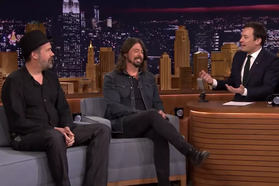 Nirvana's Dave Grohl + Krist Novoselic on 'The Tonight Show'