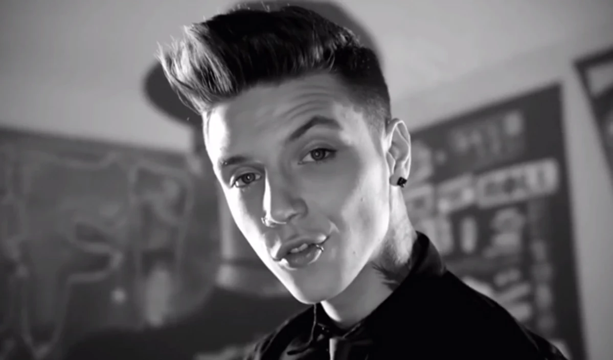 Malayall Andy Six Videos - BVB's Andy Biersack Releases New Andy Black Video