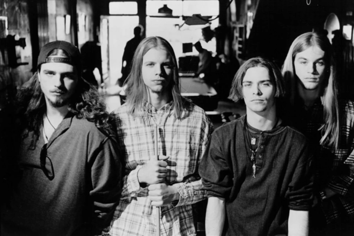 Days of the New Announce Breakup Onstage During Concert