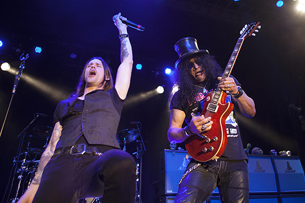 Slash Sets &#8216;World on Fire&#8217; With Myles Kennedy + The Conspirators in New Hampshire