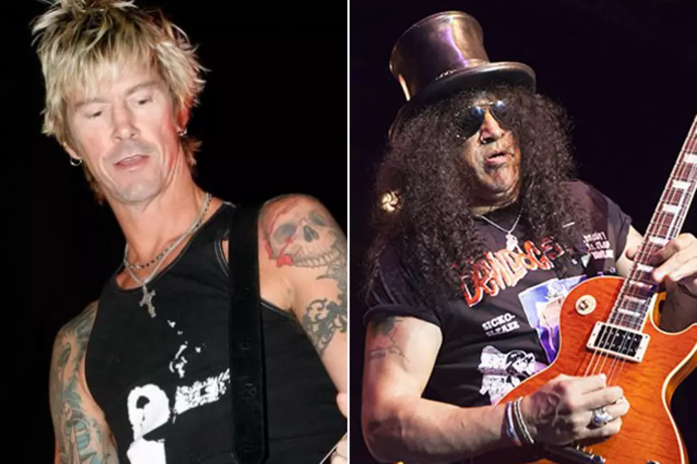 Duff McKagan Joins Slash Onstage