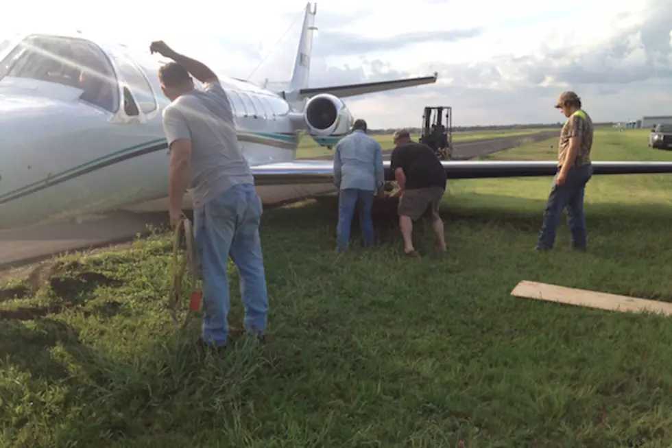 Staind&#8217;s Aaron Lewis Survives Plane Scare