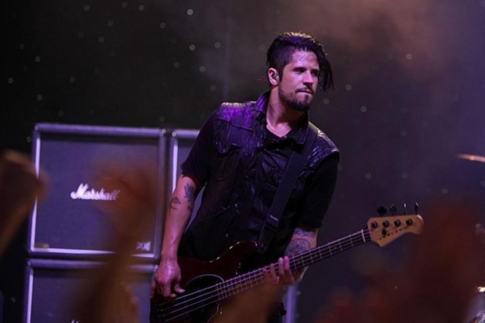 Papa Roach&#8217;s Tobin Esperance on Touring With FFDP, Crazy Neck Warm-ups + More